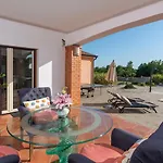 Villa Beautiful Sveta Anna With Jacuzzi In Tinjan