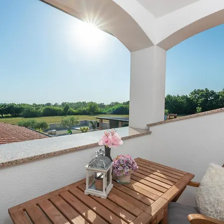 Villa Beautiful Sveta Anna With Jacuzzi In *
