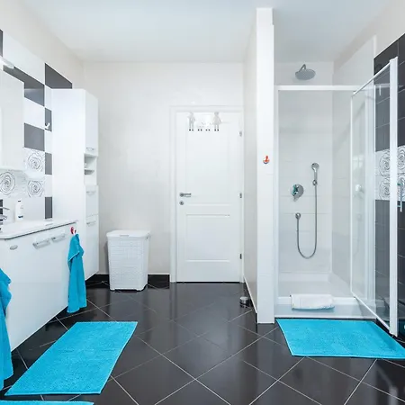 Beautiful Sveta Anna With Jacuzzi In Villa *