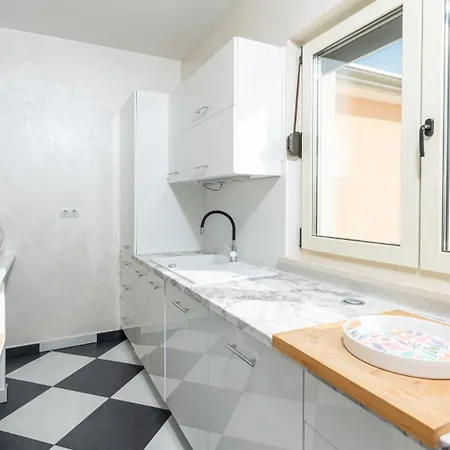 Beautiful Sveta Anna With Jacuzzi In Villa Tinjan